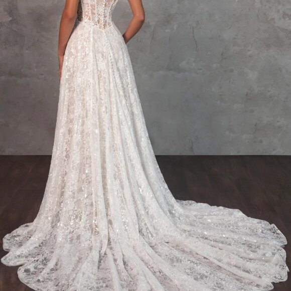 Essense of Australia Wedding Dress D4176 - Picture 6 of 6